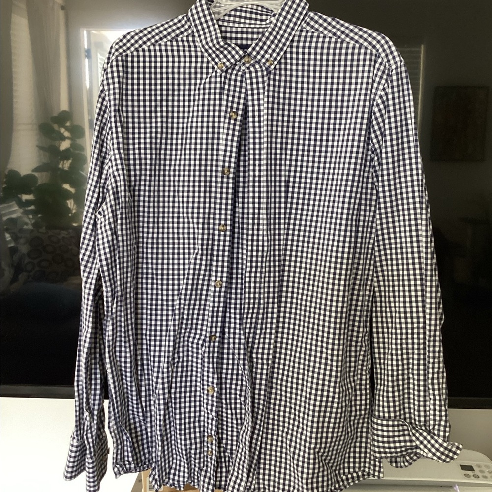Bar III Slim Fit long Sleeve ButtonDown Size Large
